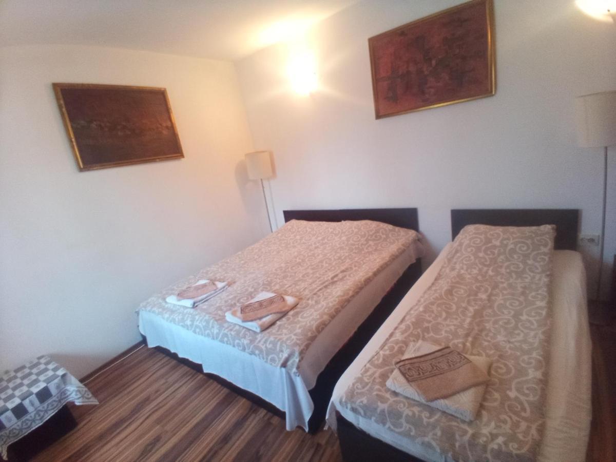 Стаи За Гости Алба Kazanlŭk Dış mekan fotoğraf
